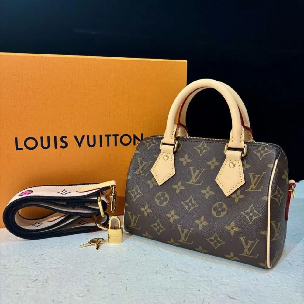 Louis Vuitton Women Pre-Loved Bag Very Good Condition